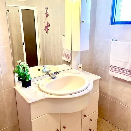 Casa Neves Three Bedrooms And Fantastic Sea View Vakantiehuis *