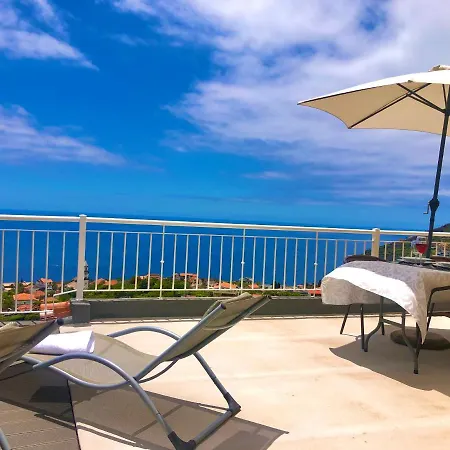 Casa Neves Three Bedrooms And Fantastic Sea View بيت للعطل *
