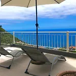 Casa Neves Three Bedrooms And Fantastic Sea View Holiday home *