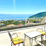 Casa Neves Three Bedrooms And Fantastic Sea View *