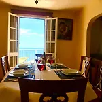 Casa Neves Three Bedrooms And Fantastic Sea View Holiday home *