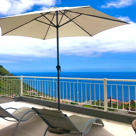 別荘 Casa Neves Three Bedrooms And Fantastic Sea View アルコ・ダ・カリェタ