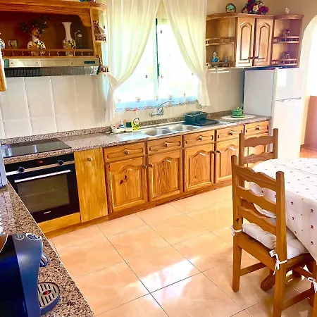 Casa Neves Three Bedrooms And Fantastic Sea View Holiday home Arco da Calheta (Madeira)