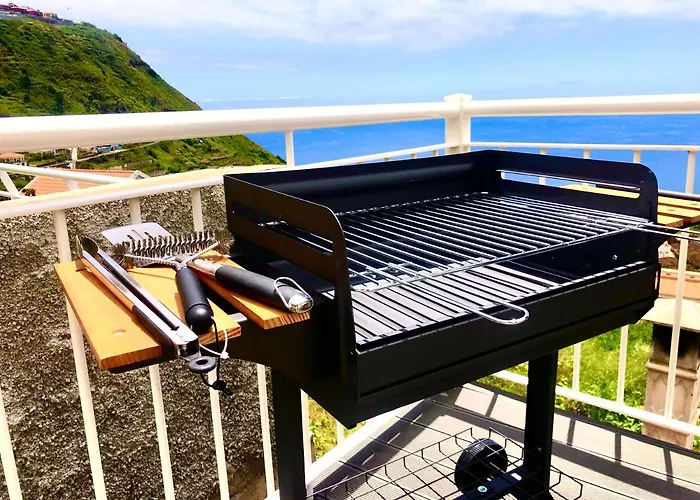 Casa Neves Three Bedrooms And Fantastic Sea View Arco da Calheta (Madeira)